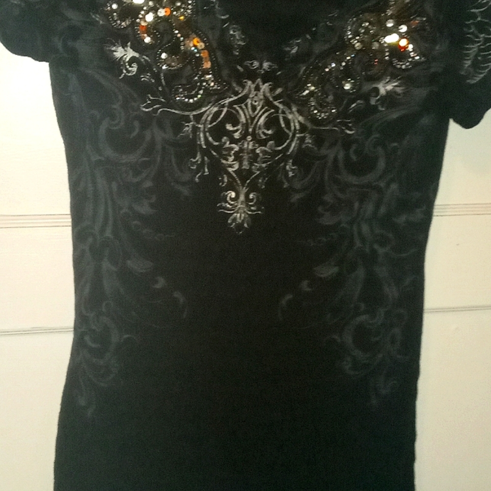 Miss me woman black shirt size medium